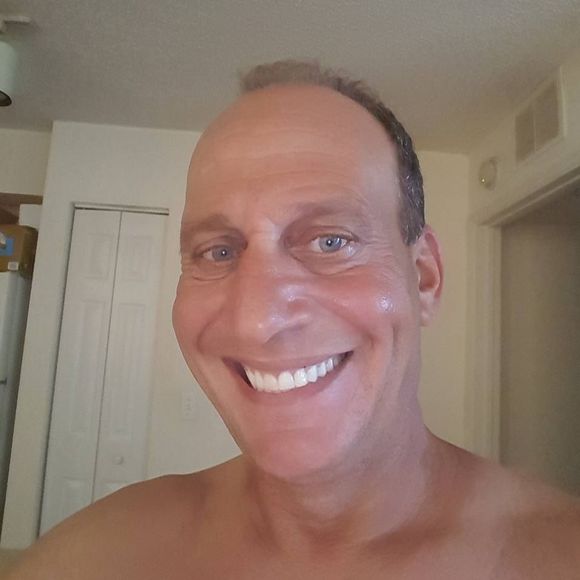 Meet your Posher, David - Picture 1 of 1